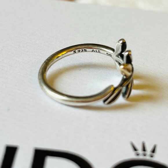 Pandora Olive Leaf Ring Sterling Silver and 14Kt Gold Size 50 - Picture 4 of 5